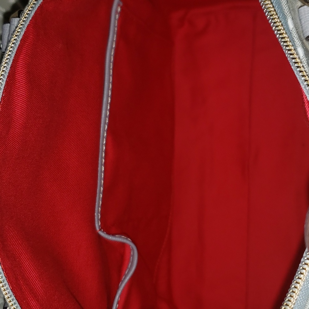 Dooney & Bourke Maxi Quilt Sydney - Picture 9 of 11
